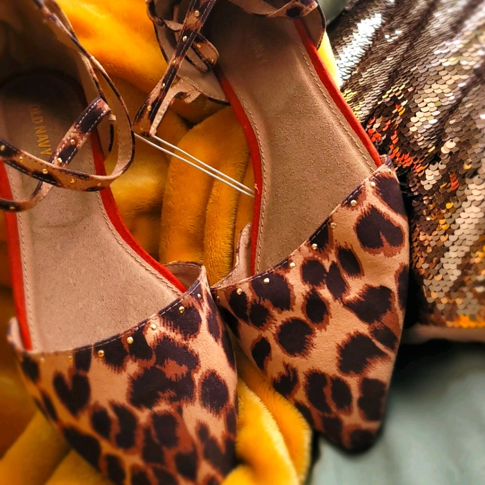 D'orsay pointed toe flats